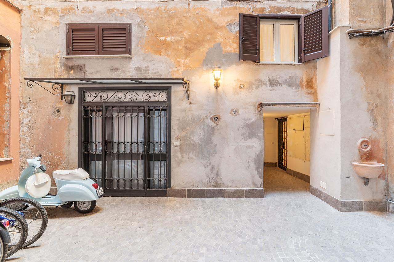 Sweet Little Suite Near Pantheon Rome Exterior photo